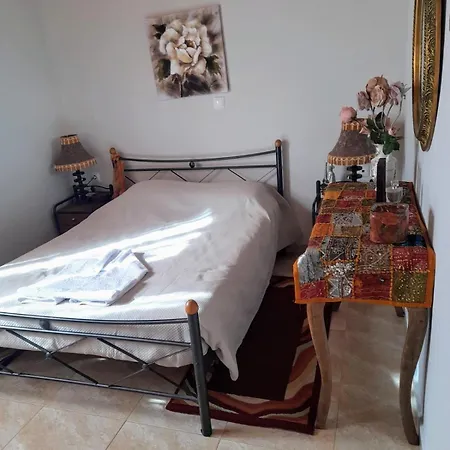 Holiday home Arodamos Mariou