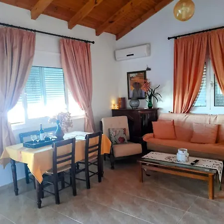 Arodamos Holiday home Mariou
